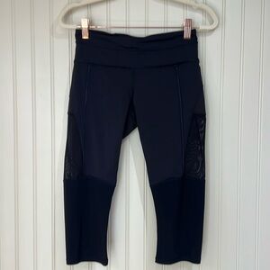 Lululemon black cropped leggings with Mesh Accent
